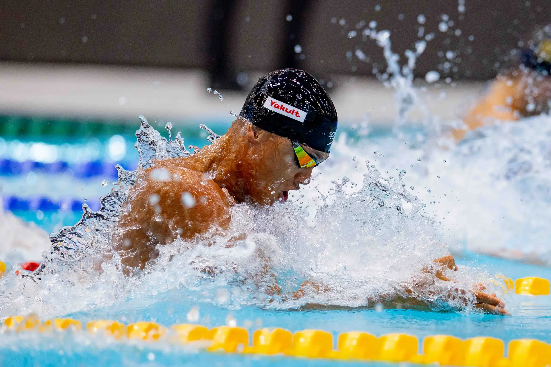 Melvin Imoudu breaststroke water shape