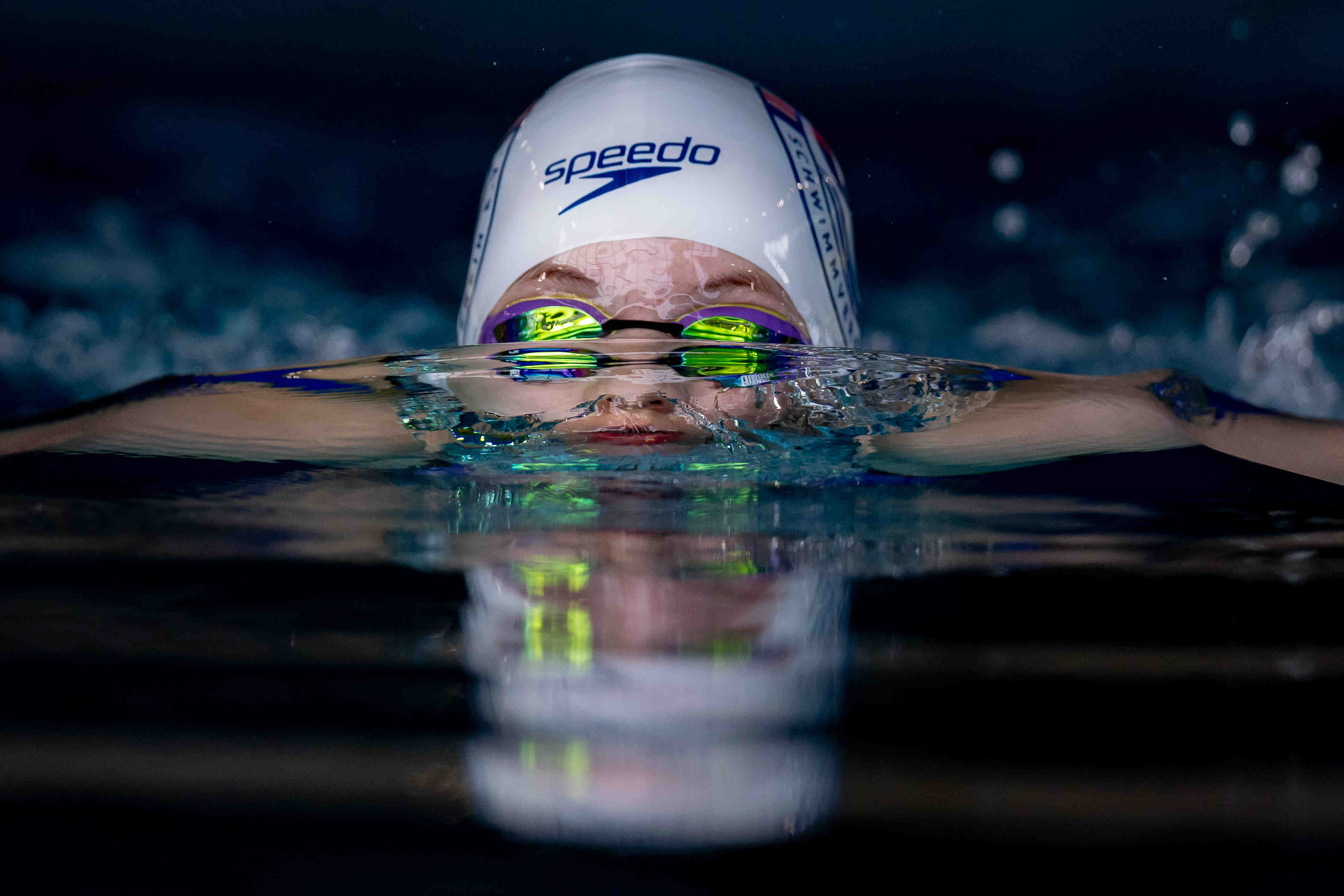 SMK athlete looking through the wave